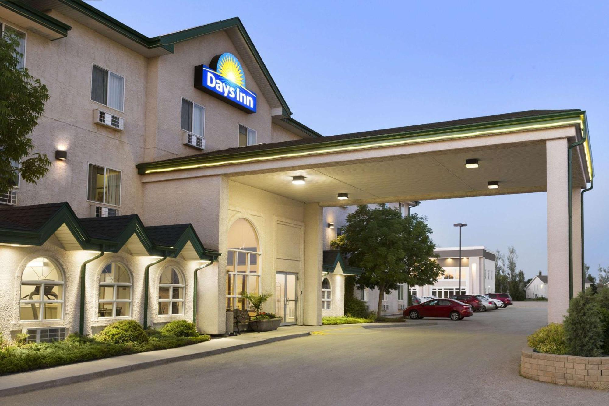 เดย์ อินน์ บาย วินด์แฮม ชไตน์บัค Steinbach ภายนอก รูปภาพ